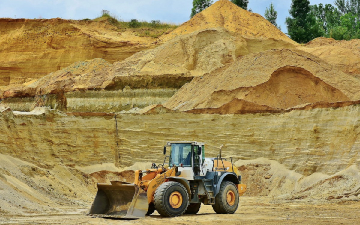 New Extractive Industry Policy 1